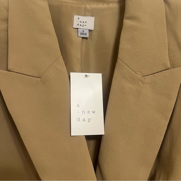 A New Day Tan Blazer Size Large - Picture 4 of 5